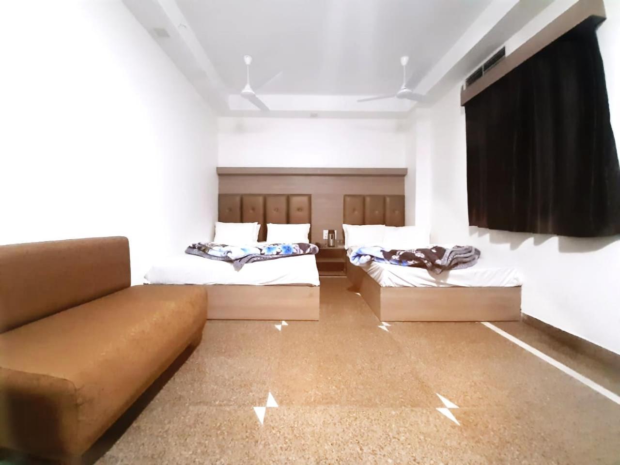Hotel Divine Agra  Eksteriør bilde