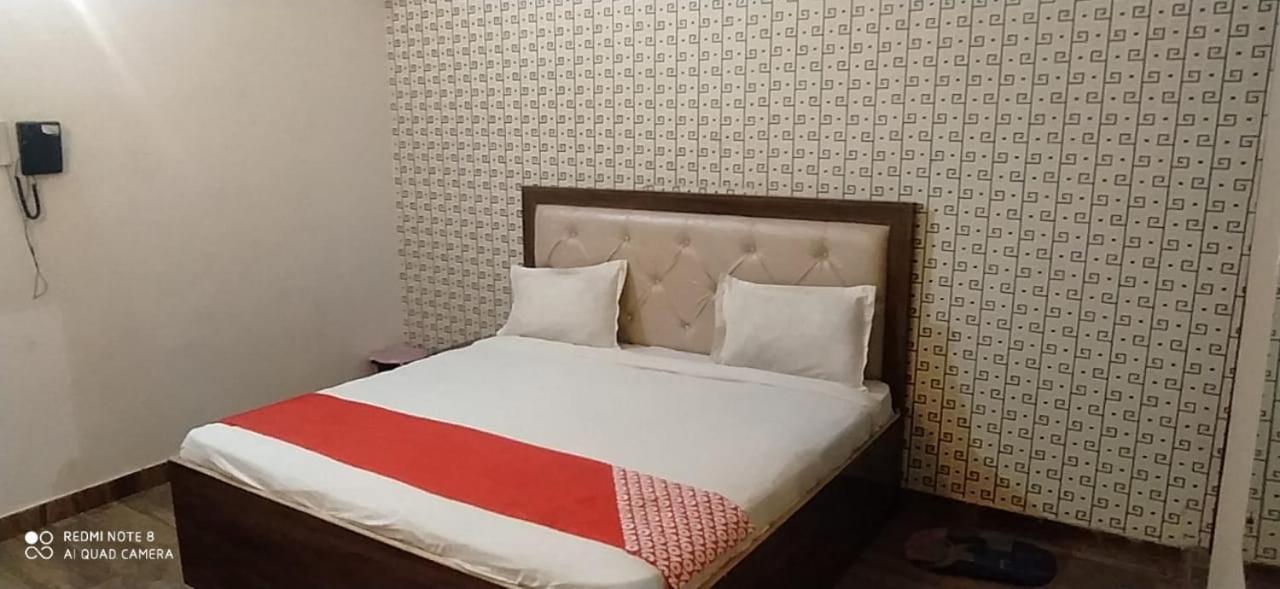 Hotel Divine Agra  Eksteriør bilde